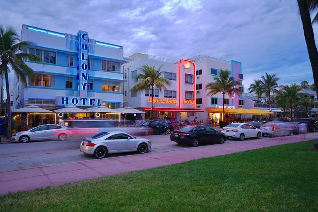 Planning a Night Out in Miami? Here’s Why You Need a Chauffeur